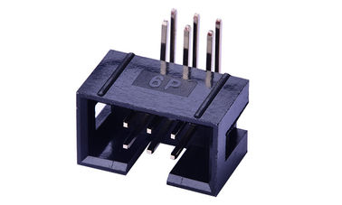 Angle droit 2 * 3 Connecteur de tête de boîte 2,54 mm à travers le trou Résister à la tension 500V